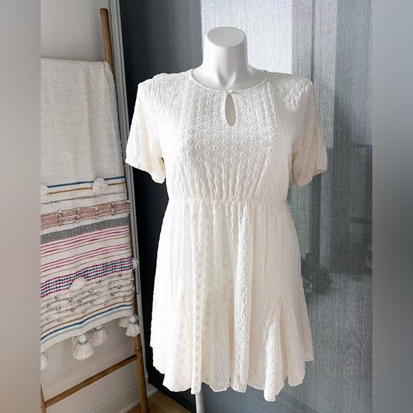 Madewell Dresses & Skirts - Madewell Eyelet Tassel-Tie White Short Sleeve Mini Dress Women’s Size 12